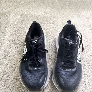 Hoka Bondi 8 in black and white